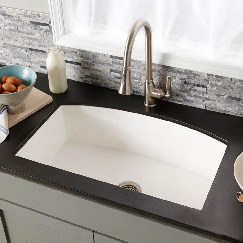 Farmhouse Quartet Kitchen Sink in Pearl